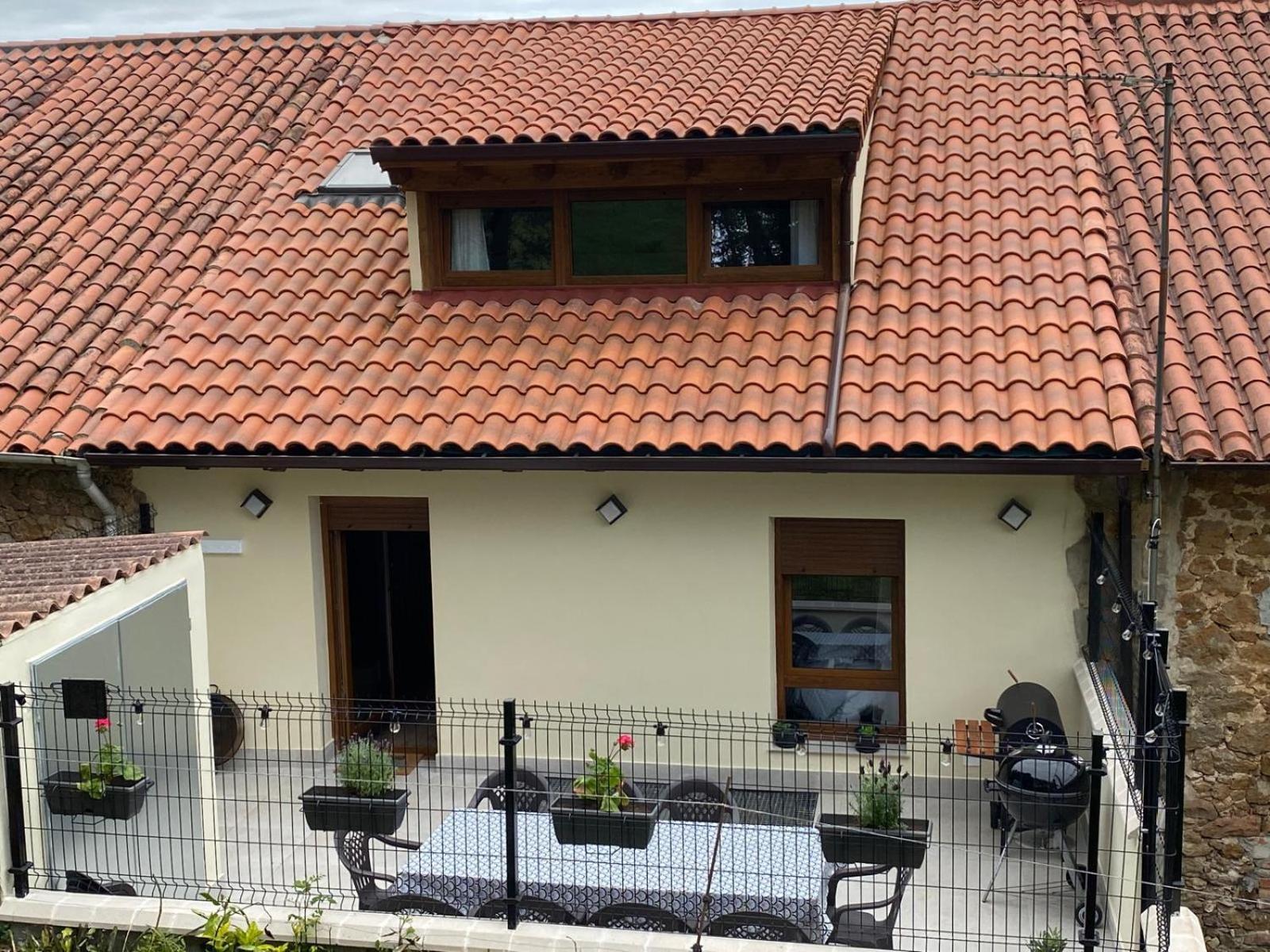 Villa Casa Familiar Cerca De Cabarceno Penagos Exterior foto